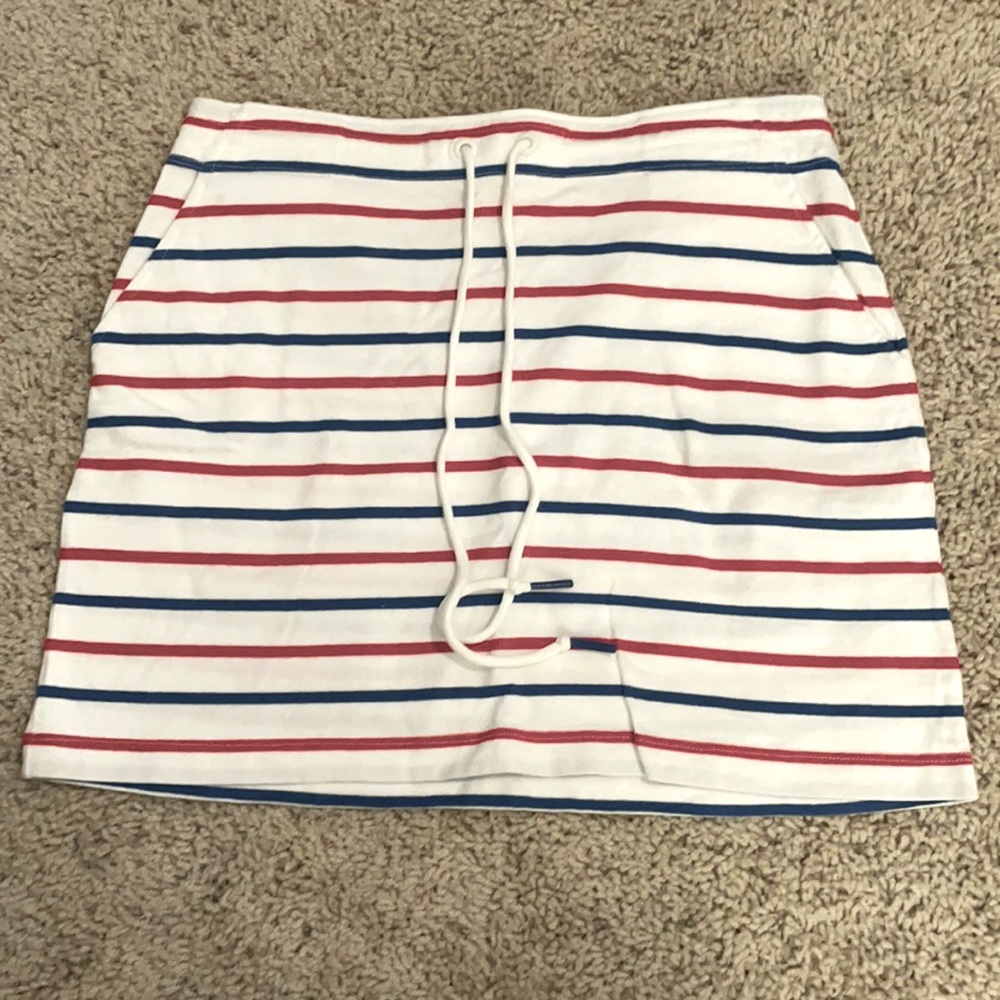 Vineyard vines skirt